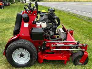 5901784 - Used Ferris SRS Z3X Stand-On Mower – 52