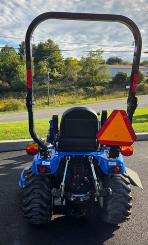 2018 New Holland Workmaster 25S – Loader & 60