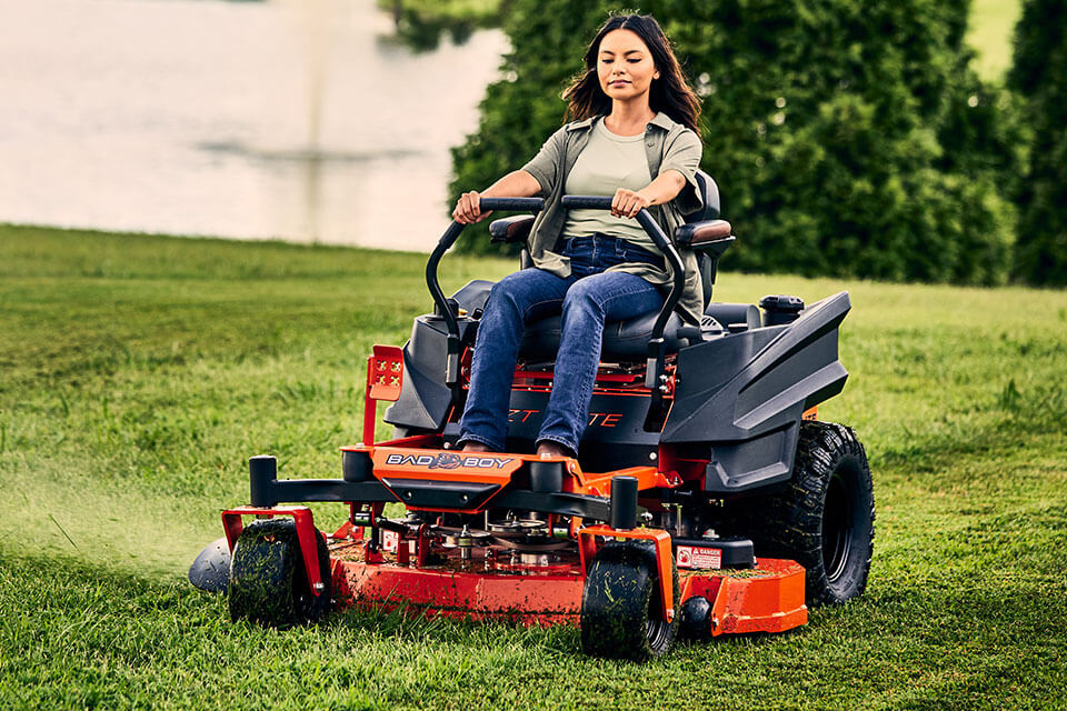 Bad Boy ZT Elite 54″ Zero-Turn Mower – BZS54FR730